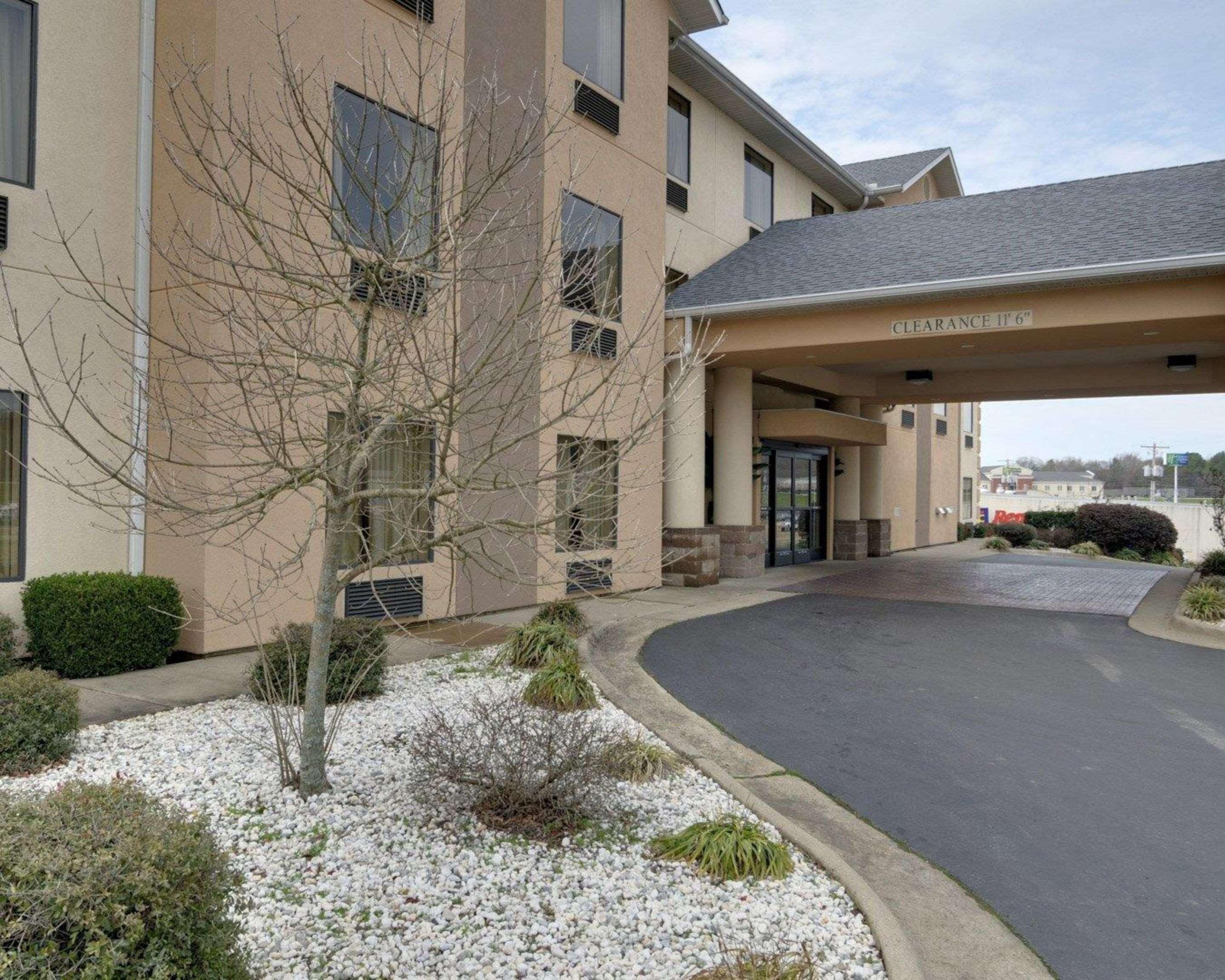 Quality Inn & Suites Malvern Exteriér fotografie